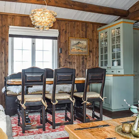 Cozy In With House A Mountain View بيت للعطل
